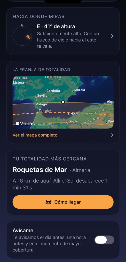 La app Eclipse indicando Roquetas de Mar, en la provincia de Almería, como el sitio más cercano dentro de la franja de 2027, a 16 kilómetros, con un botón para obtener la ruta